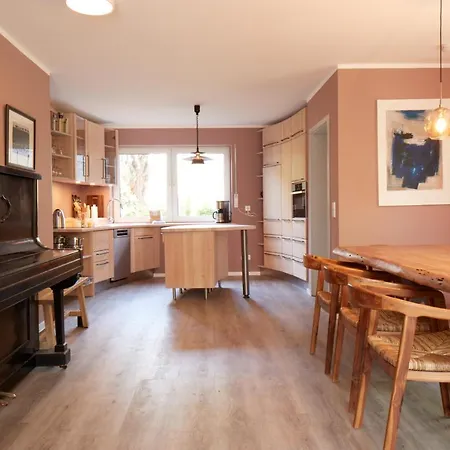 Holiday home Haus-yacht