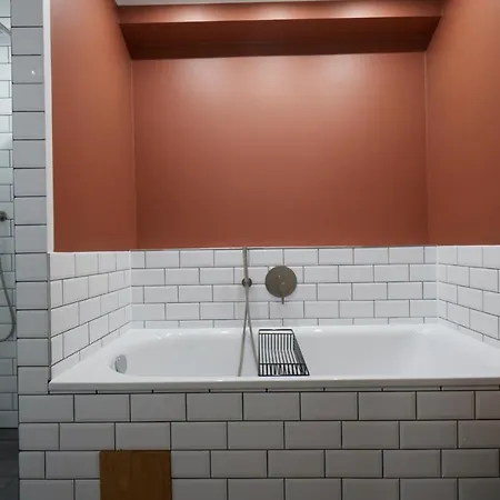 Haus-yacht * Olsdorf (Nordfriesland)